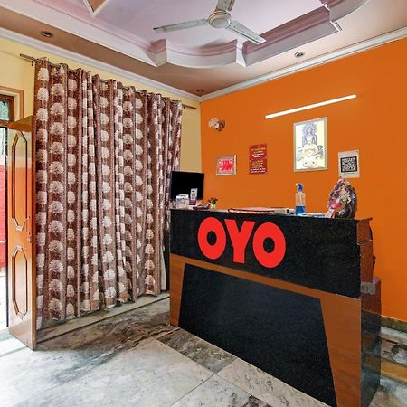 Oyo Galaxy Plaza Hotel Gáziábád Kültér fotó